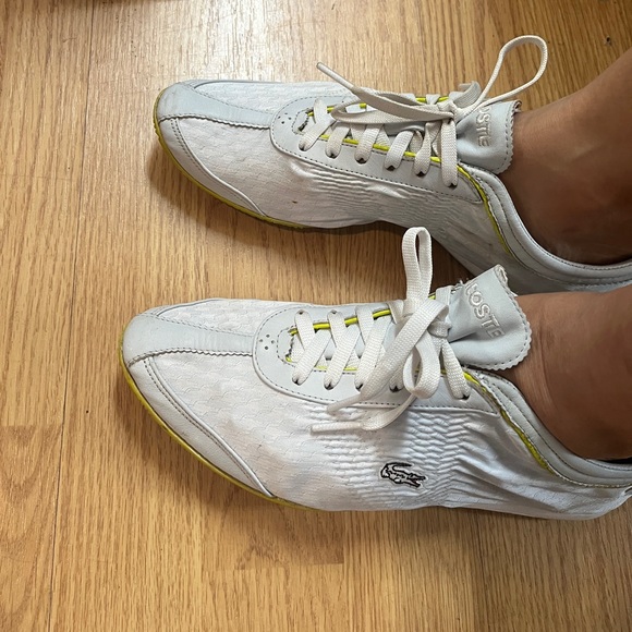 LACOSTE Sport Sneaker Compression Leather Trainer Retro Shoe Travel Compact Gym - Picture 2 of 12